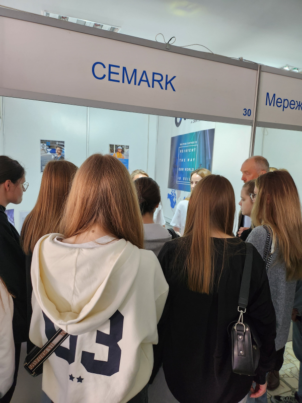 Фото з Ярмарку кар’єри