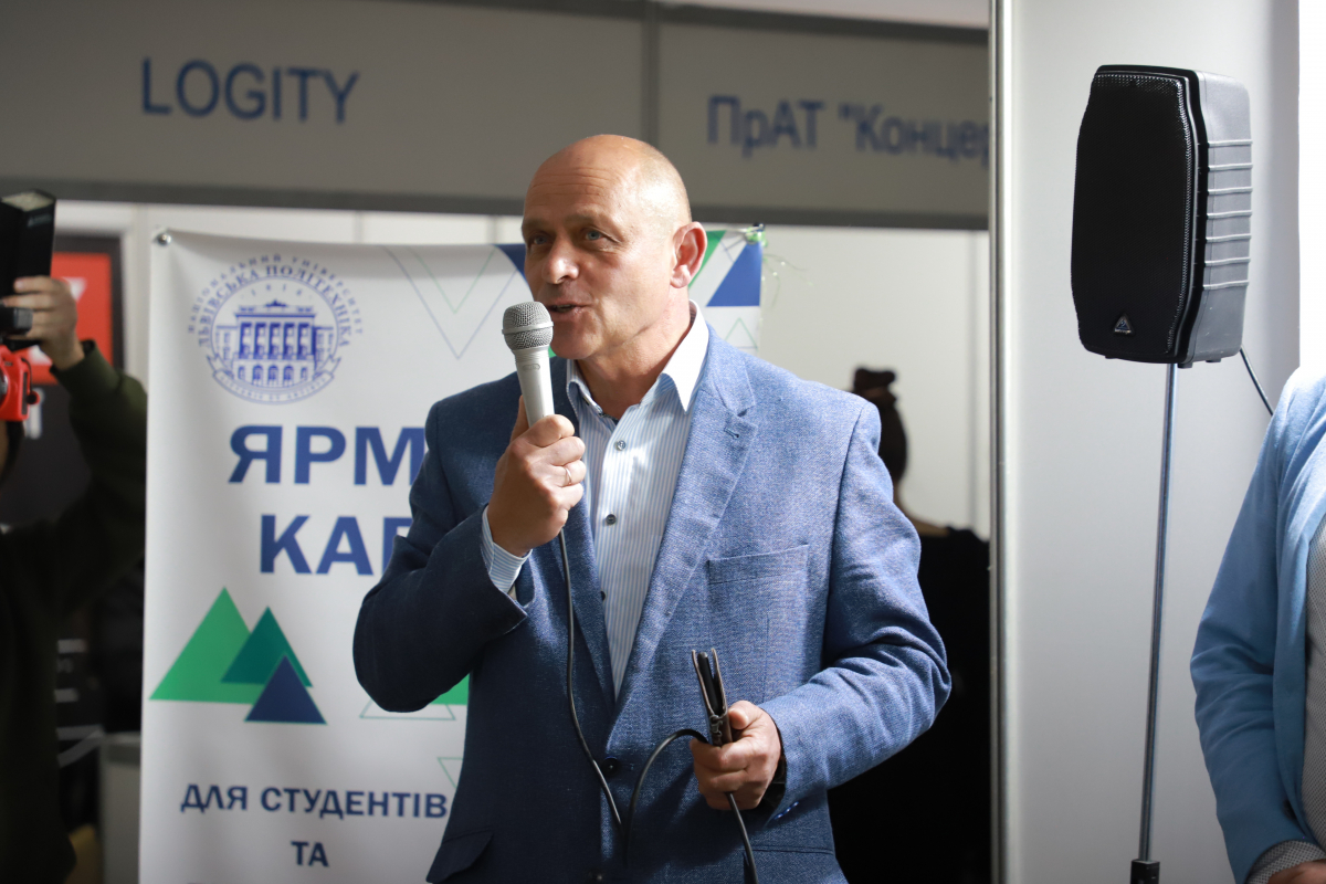 Фото з Ярмарку кар’єри