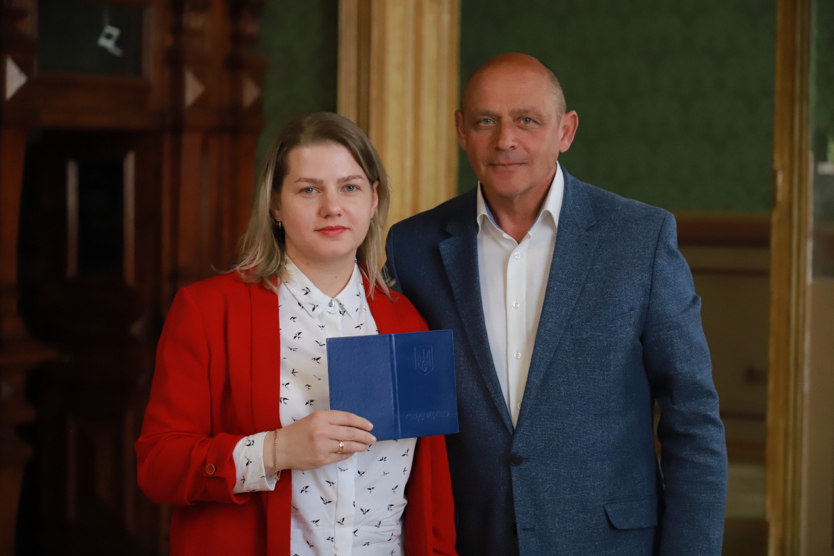 Фото із вручення свідоцтв