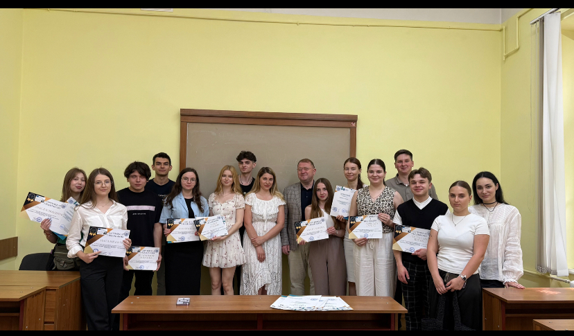 Фото із вручення сертифікатів