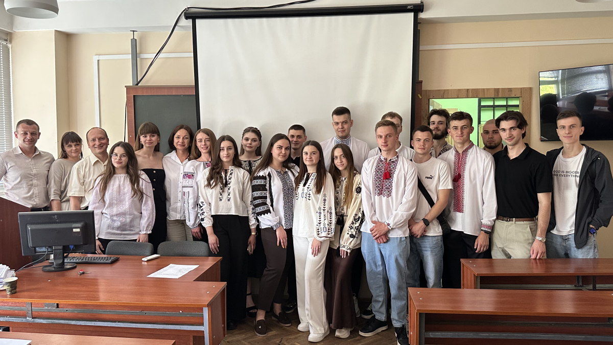Фото із захисту робіт