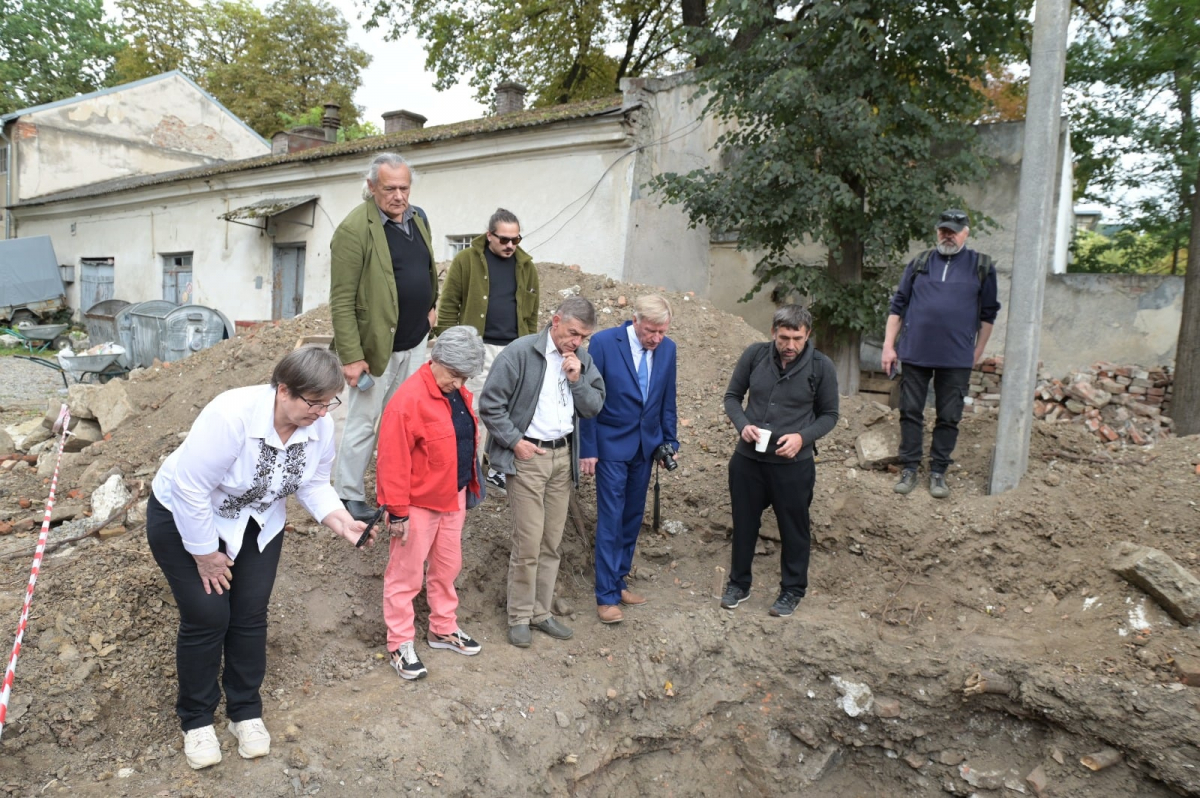 Фото з конференції