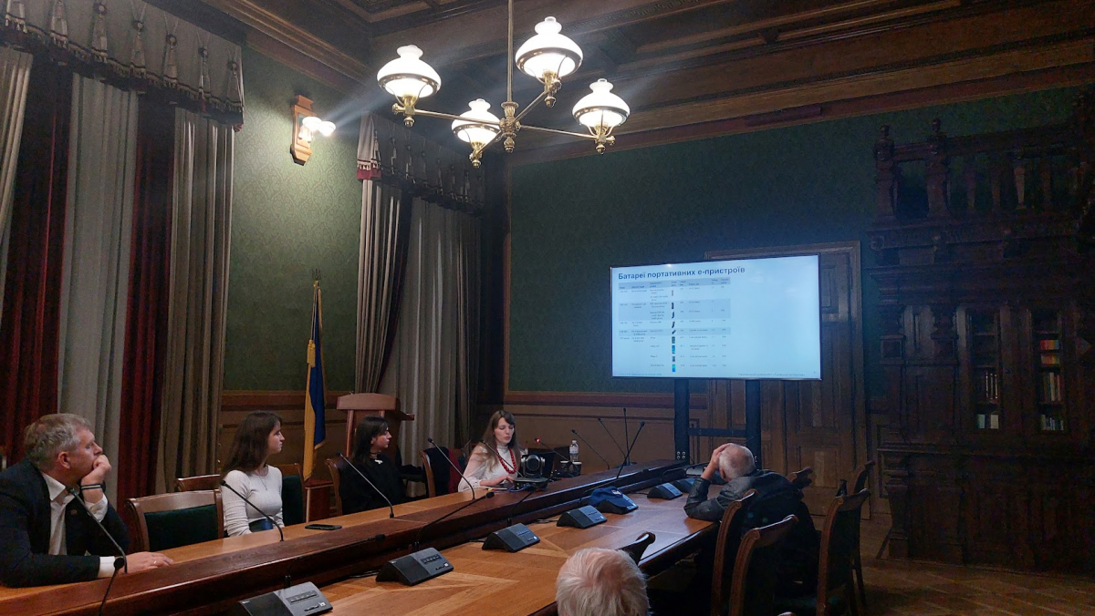 Фото із заходу проєкту