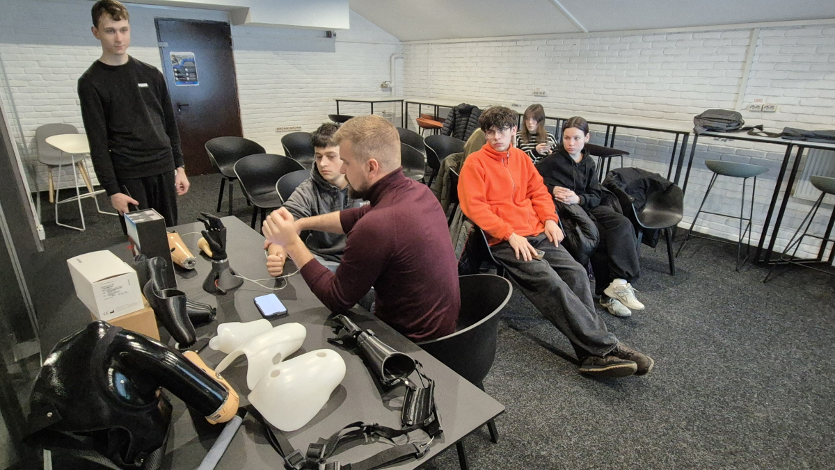 Фото із заходу Центру тьюторства та менторства