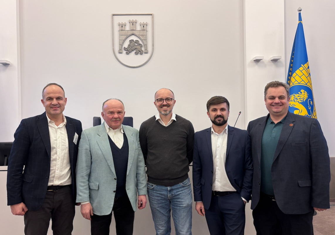 Фото із заходу в ЛМР