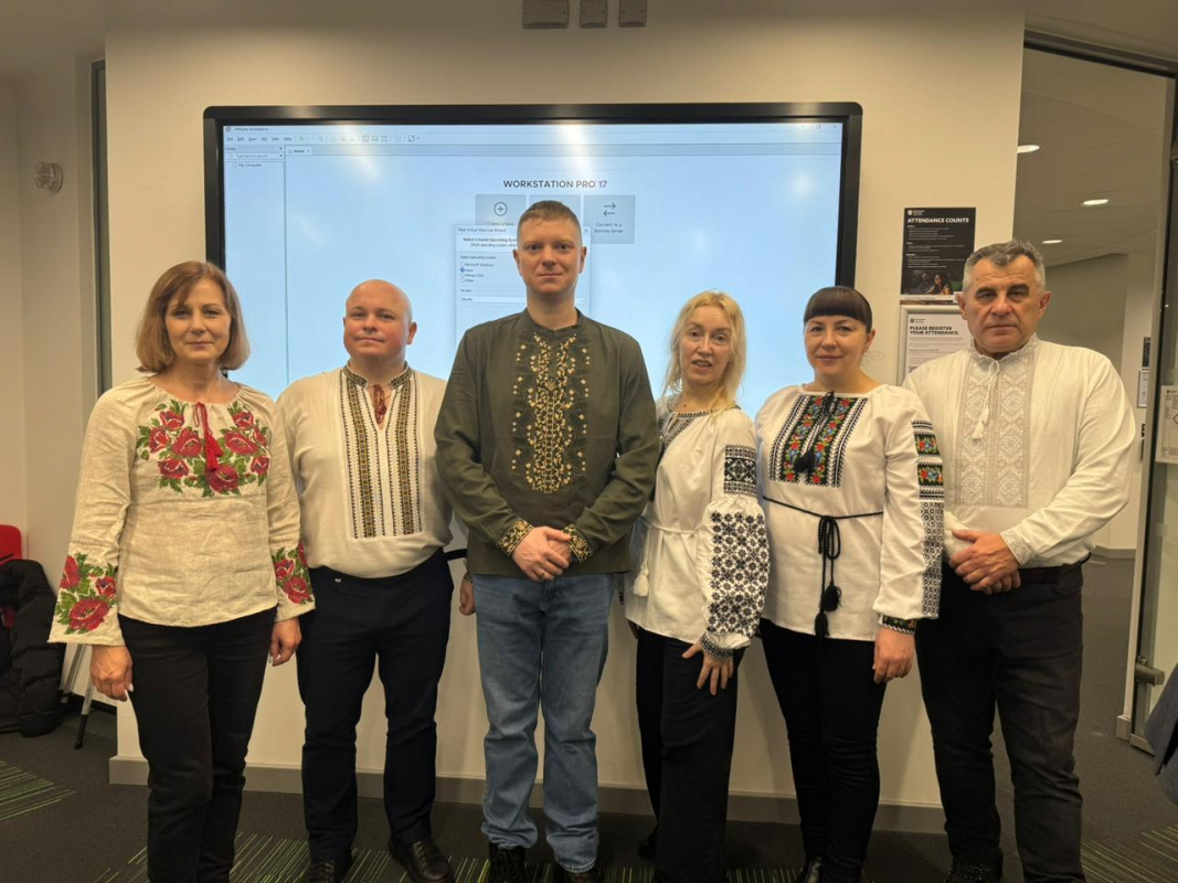 Фото з відвідин Великобританії