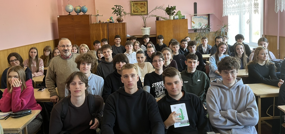 Фото з Днів Політехніки в школі