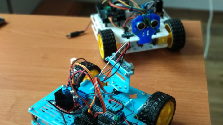 заняття гуртка «ArduRobot»