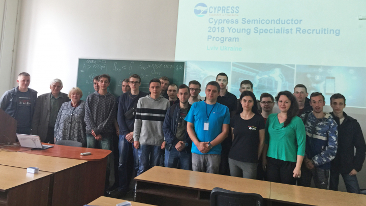 представники компанії Cypress у Політехніці