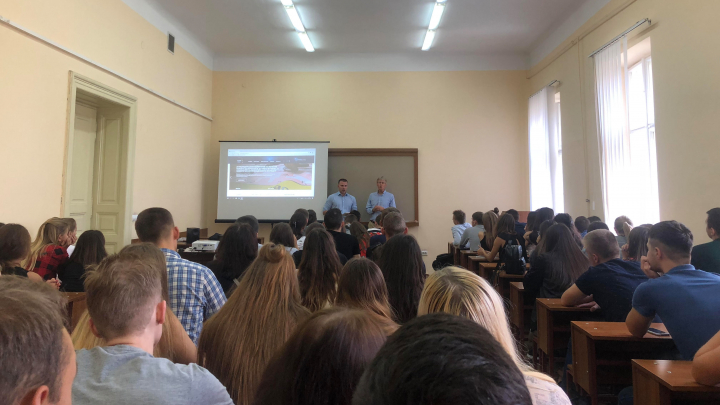 на лекції