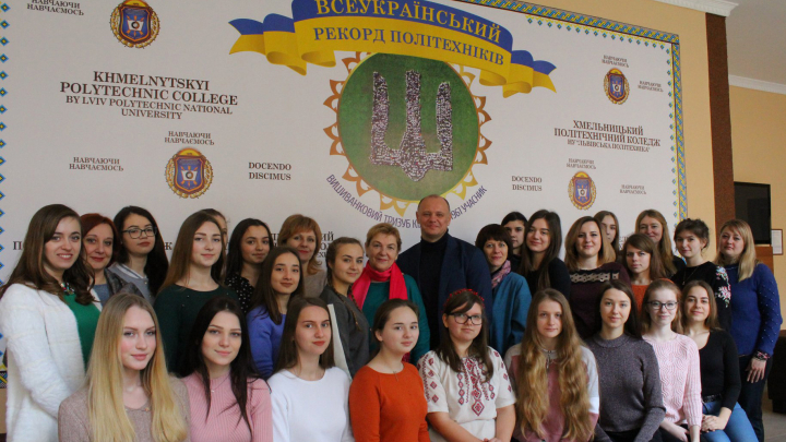 учасники Олімпіади з української мови