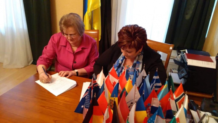 Анна Кісіль та Ірина Ключковська