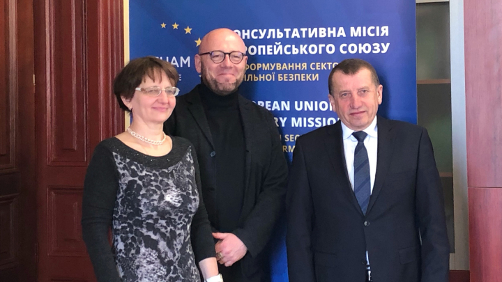 учасники підписання договору