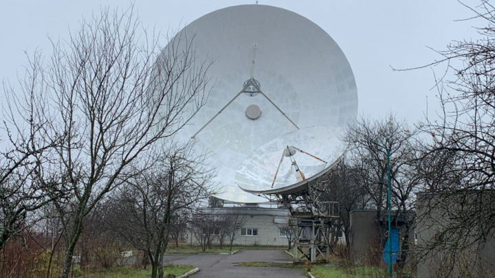 Антена MARK-4В, на базі якої створений радіотелескоп РТ-32