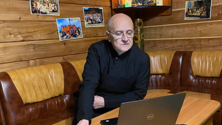 Отець Тарас Жеплинський провадить різдвяні онлайн-реколекції