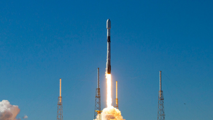 Старт ракетоносія Falcon-9