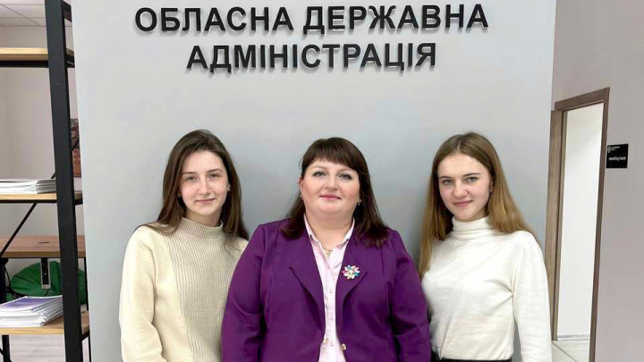Студентки кафедри МІ під час стажування у ЛОВА