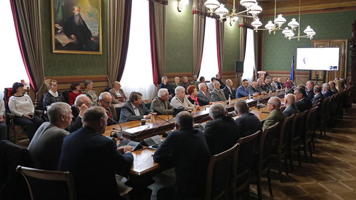 Фото з урочистої академії