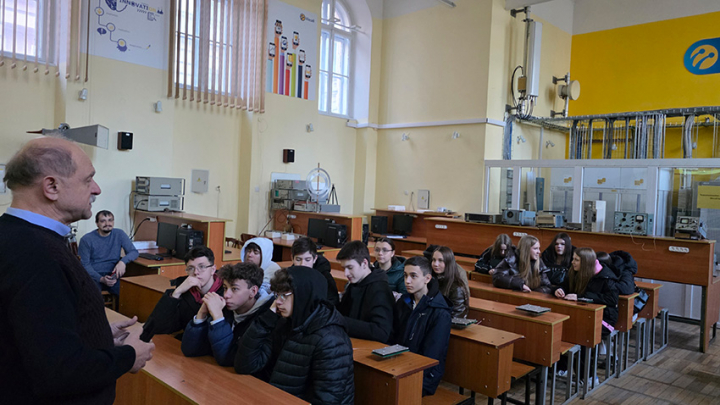 Фото з відвідин ІКТЕ