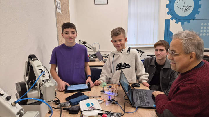 Фото із заходу в Tech StartUp School