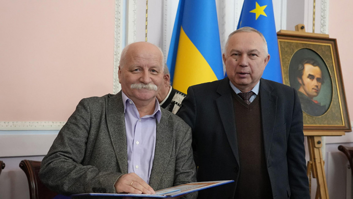 Фото із вручення диплома