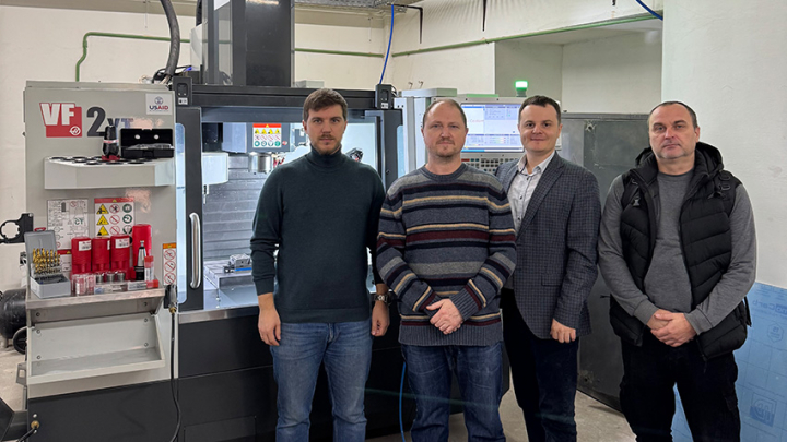 Фото з лабораторії ІМІТ