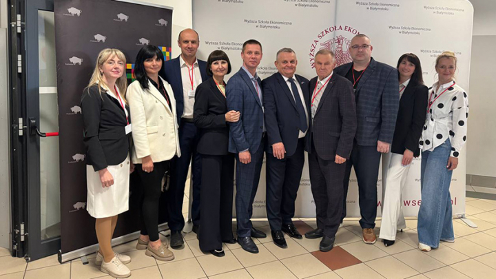 Фото з конференції у Польщі